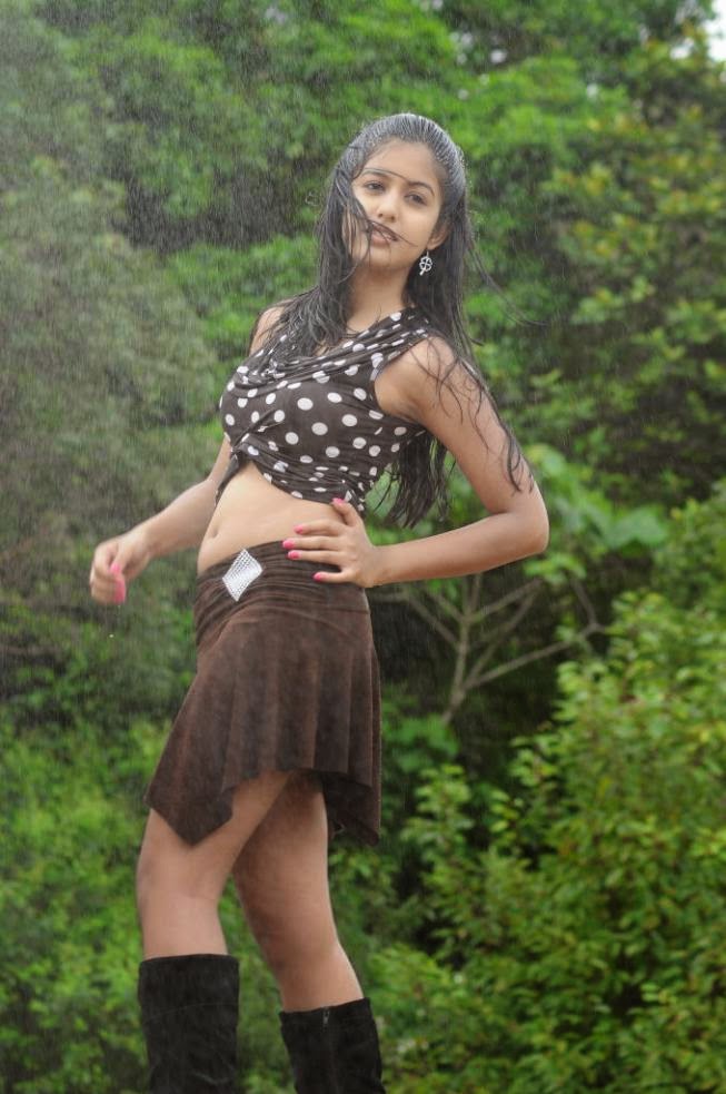 Ishita Dutta Hot Sexy Navel Show In MiniSkirt 5 Aaaaeds
