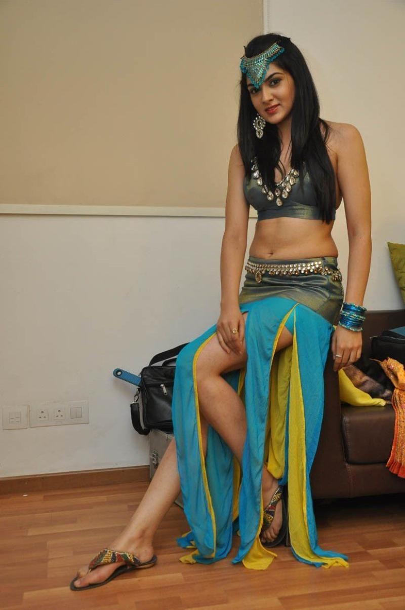 Sakshi Choudhary Hot Navel Show PhotoShoot 18 Aaaapci