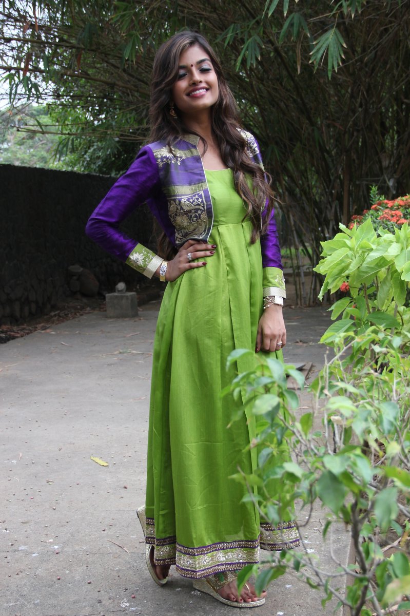Ashna Zaveri Cute In Green Dress 9 Aaaaywe