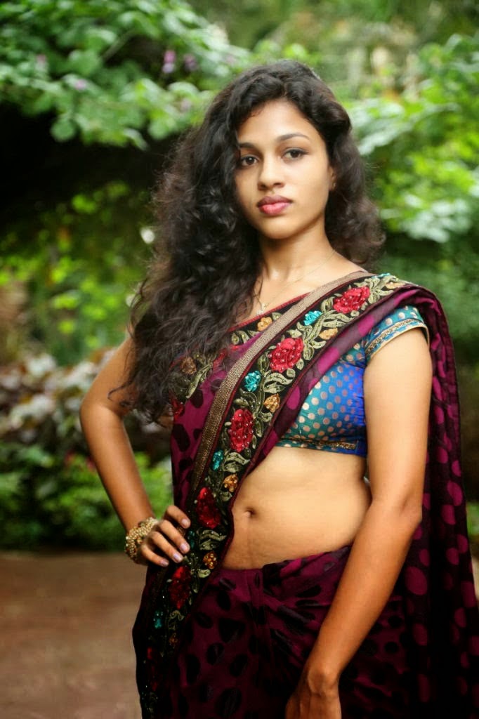 Chaitra Sexy Navel Cleavage Show In Saree Photoshoot Stils 50 Aaaatga