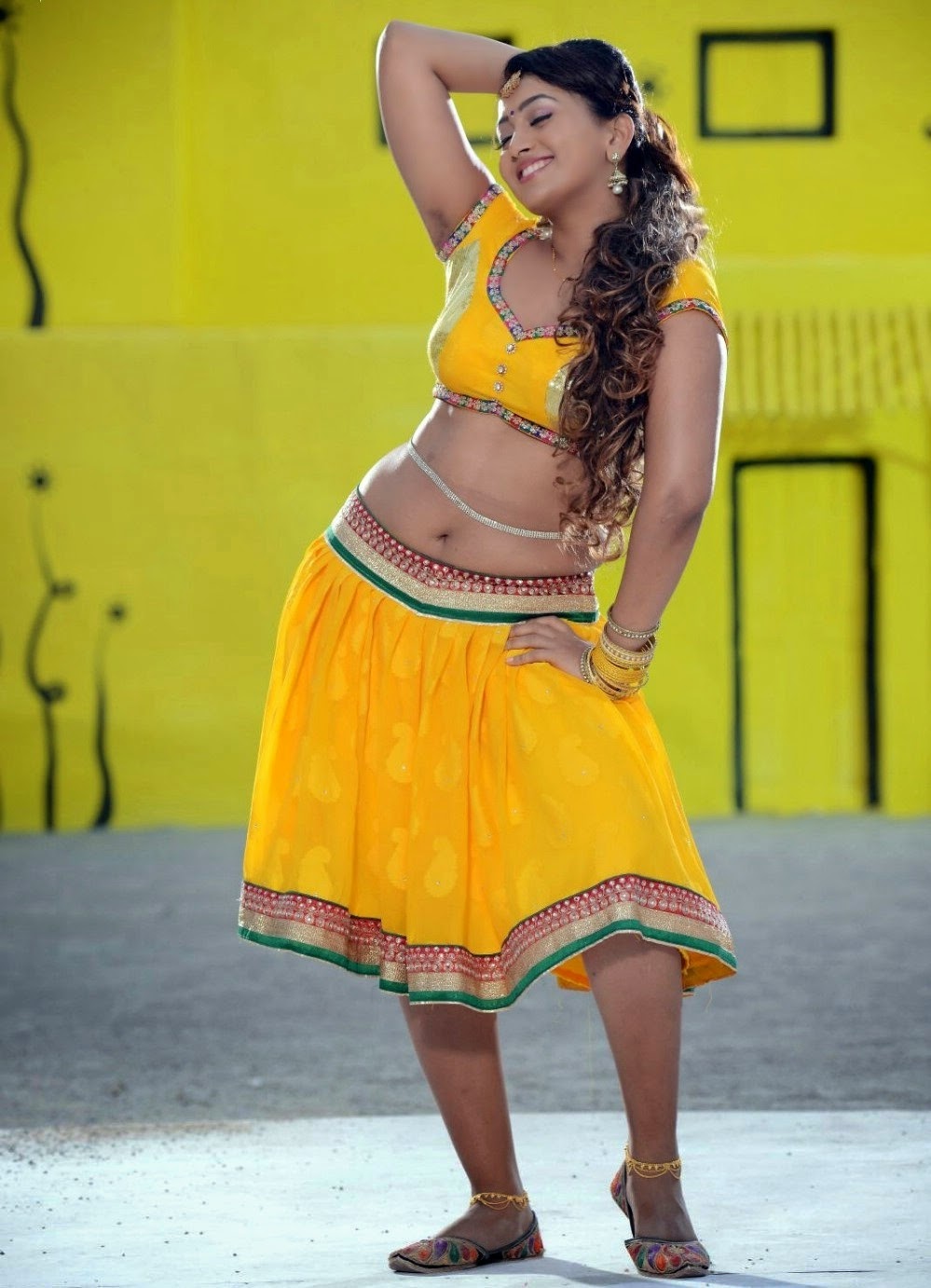 Ester Noronha Navel Show In Half Saree Stills From Bhimavaram Bullodu Movie 15 Aaaaepg Aaaaaxc