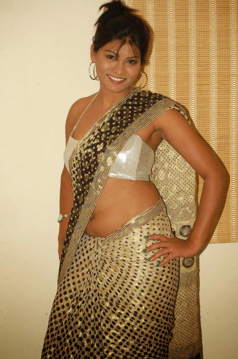 Hema Jelloju Hot Sexy Navel Show In Saree PhotoShoot Stills 8 Aaaacjo