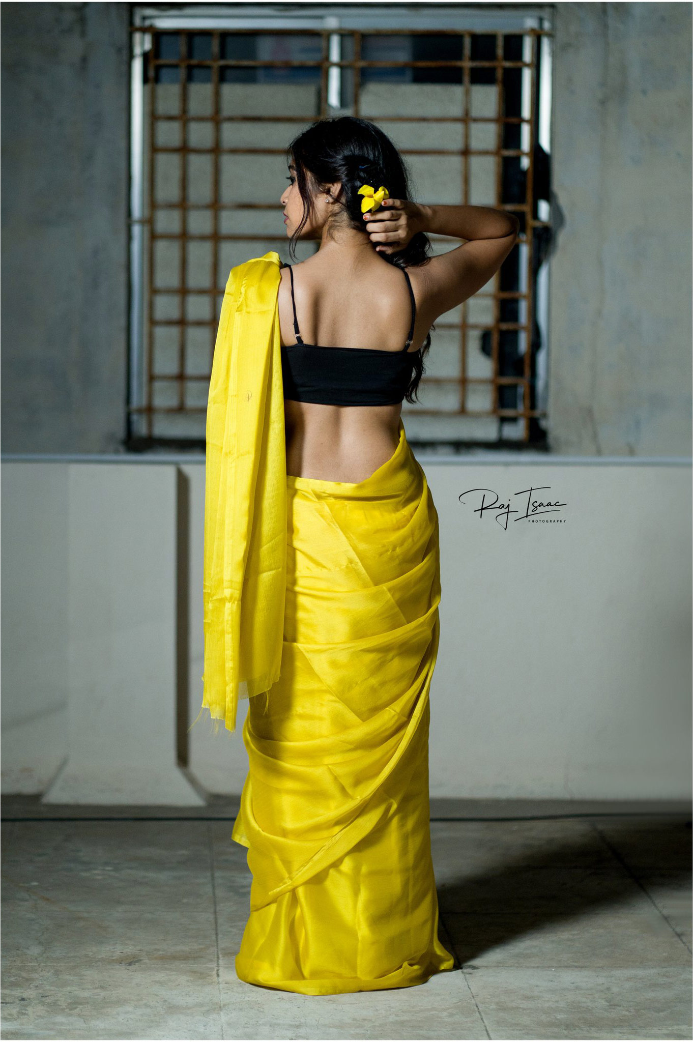 Actress Dharsha Gupta Hot Sexy In Yellow Saree Photoshoot Stills 19