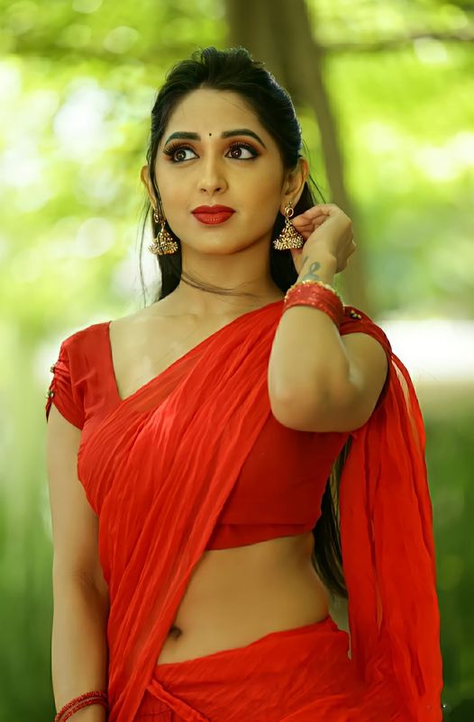 Actress Nisarga Lakshman Gowda Hot Sexy Navel Show In Saree Photoshoot Stills 19