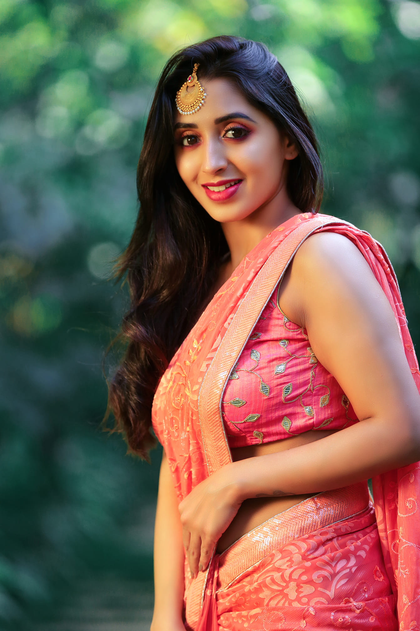 Actress Nisarga Lakshman Gowda Hot Sexy Navel Show In Saree Photoshoot Stills 41