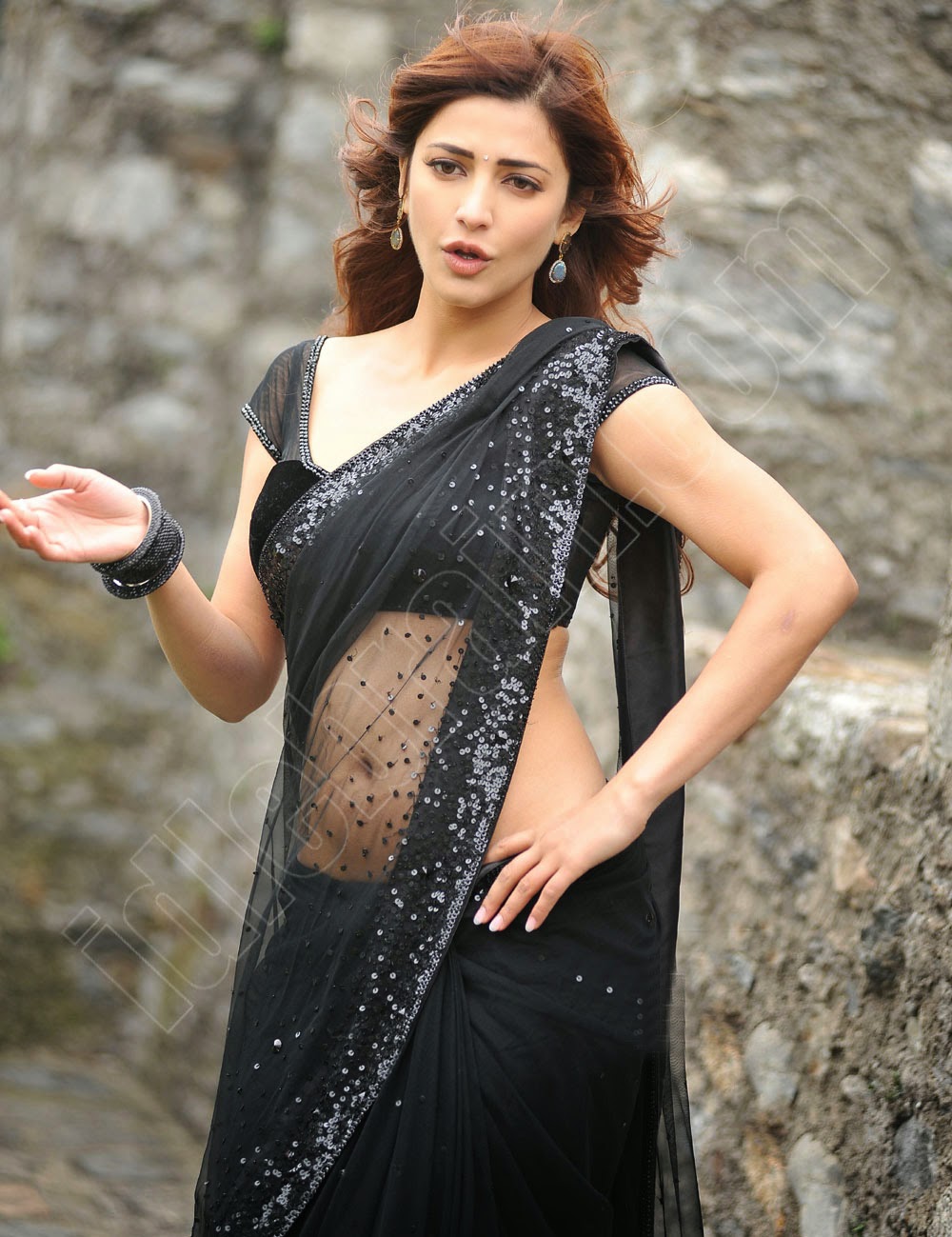 Actress Shruthi Hassan Hot Sexy Navel Show In Black Transparent Saree Photos 39