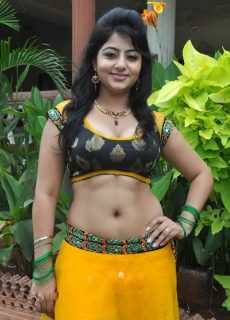 Actress Sonam Singh Hot Sexy Navel & Cleavage Show Photos