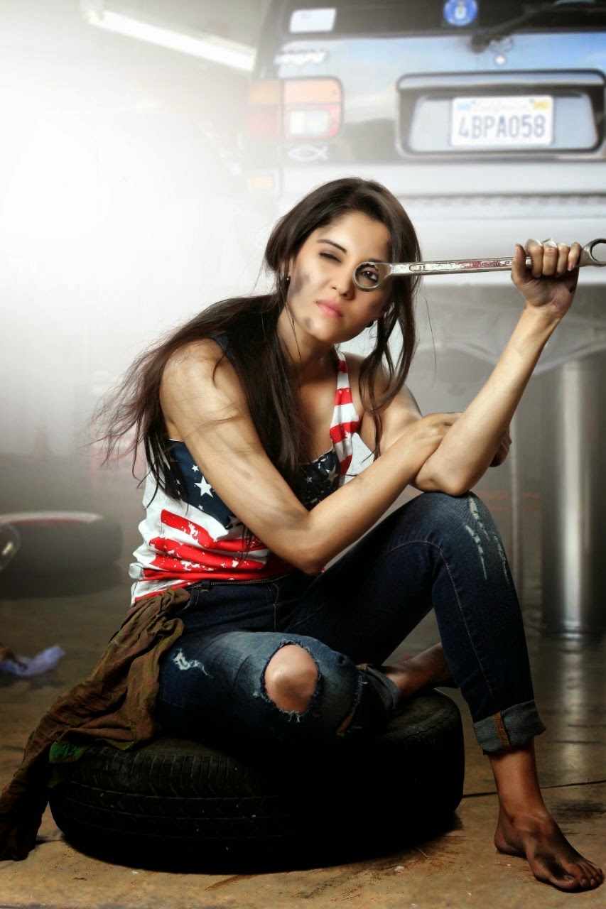 Actress Surabhi Hot Sexy Navel Show In Jeans Photoshoot Stills 39
