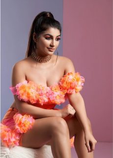 Actress Yashika Aannand Hot Sexy Navel And Cleavage Show In Short Dress Photoshoot Stills