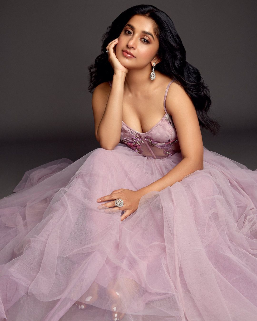 Actress Meera Jasmine Hot Sexy Cleavage Show In Pink Dress Photos 3